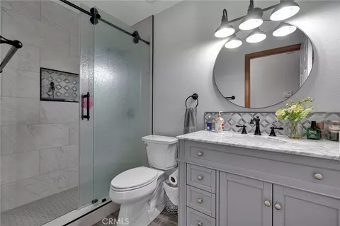 Bath - 17340 Buckthorn, Hesperia, CA 92345 photo 1 of 5