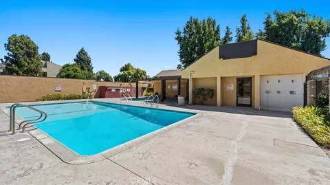 Exterior - 435 W 9th #B1, Upland, CA 91786 photo 8 of 12