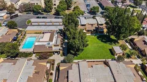 View/Area - 435 W 9th #B1, Upland, CA 91786 photo 9 of 13