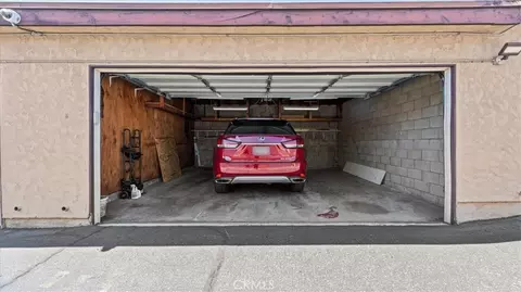 Exterior - 435 W 9th #B1, Upland, CA 91786 photo 12 of 12