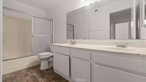 Bath - 435 W 9th #B1, Upland, CA 91786 photo 2 of 3