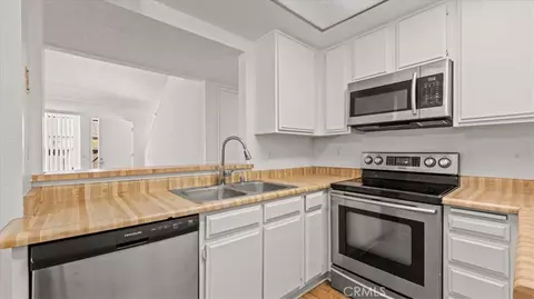 Kitchen - 435 W 9th #B1, Upland, CA 91786 photo 2 of 2