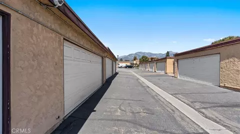 Exterior - 435 W 9th #B1, Upland, CA 91786 photo 11 of 12