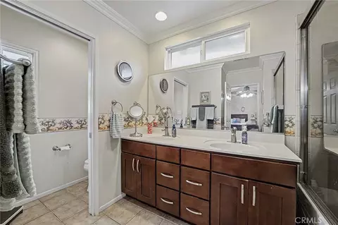 Bath - 621 E Cypress Ave, Glendora, CA 91741 photo 4 of 6