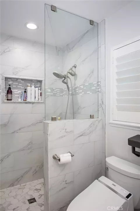 Bath - 11150 Berwick Dr, Rancho Cucamonga, CA 91730 photo 3 of 5