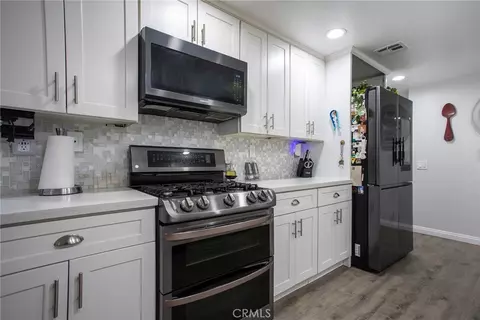 Kitchen - 11150 Berwick Dr, Rancho Cucamonga, CA 91730 photo 2 of 3