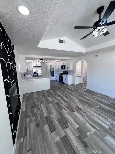 Living - 11490 4th, Hesperia, CA 92345 photo 1 of 6