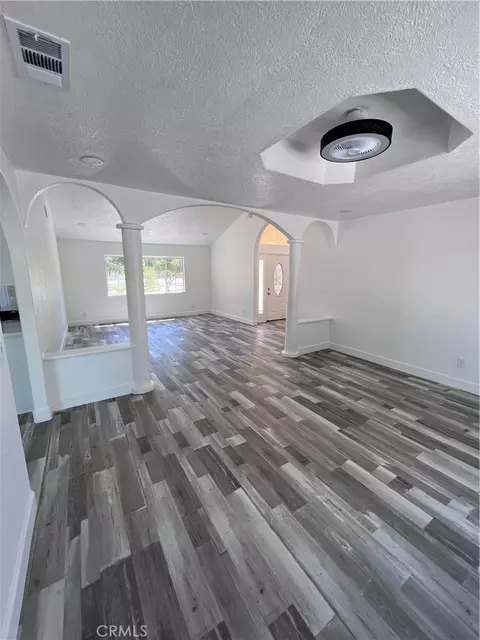 Living - 11490 4th, Hesperia, CA 92345 photo 2 of 6