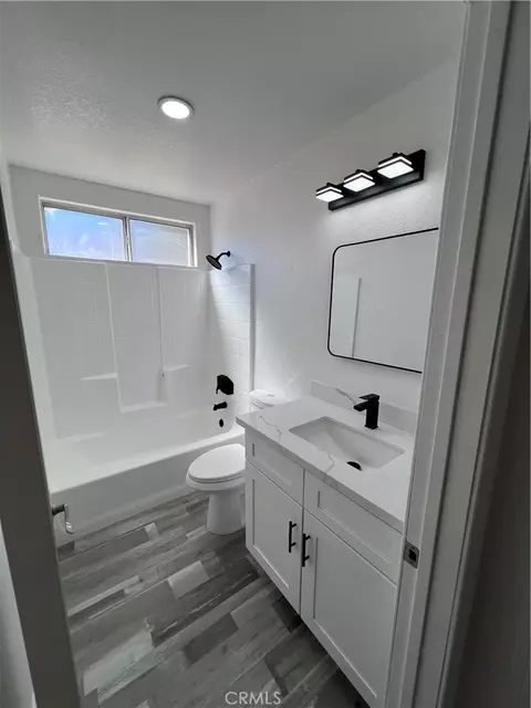Bath - 11490 4th, Hesperia, CA 92345 photo 2 of 5