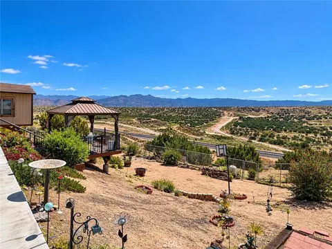 Exterior - 15455 Halinor, Hesperia, CA 92345 photo 3 of 7