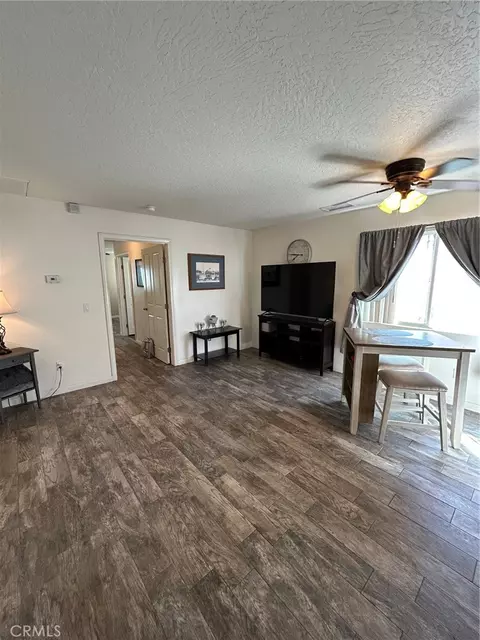 Living - 15455 Halinor, Hesperia, CA 92345 photo 3 of 4