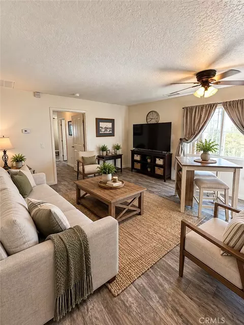 Living - 15455 Halinor, Hesperia, CA 92345 photo 4 of 4