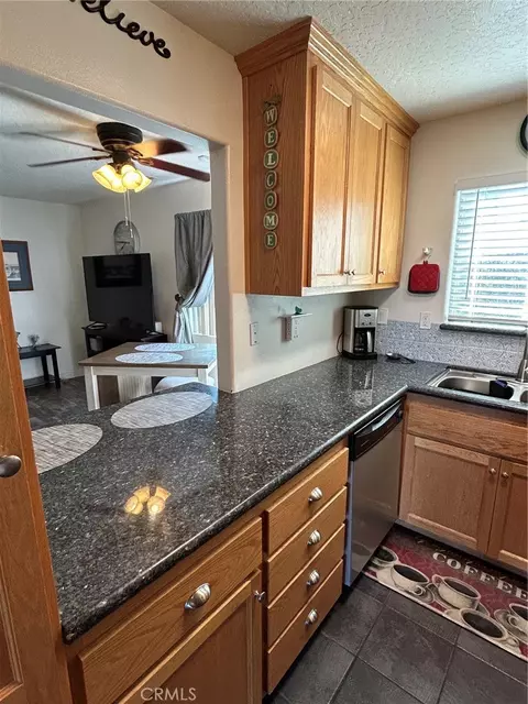 Kitchen - 15455 Halinor, Hesperia, CA 92345 photo 4 of 6
