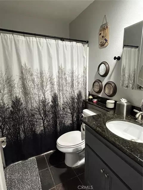Bath - 15455 Halinor, Hesperia, CA 92345 photo 4 of 5