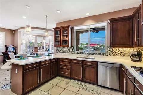 Kitchen - 43196 Bacino Ct, Indio, CA 92203 photo 2 of 2