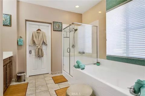 Bath - 43196 Bacino Ct, Indio, CA 92203 photo 2 of 3
