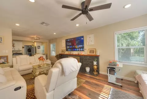 Living - 2803 Ladera Rd, San Bernardino, CA 92405 photo 5 of 5