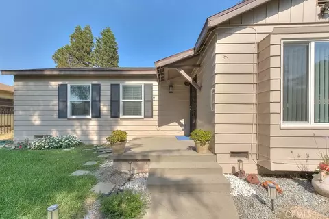 Exterior - 2803 Ladera Rd, San Bernardino, CA 92405 photo 6 of 17