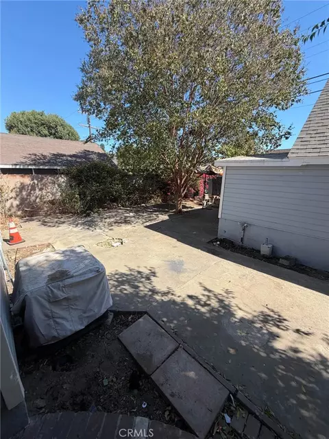 Exterior - 302 E 4th, Ontario, CA 91764 photo 4 of 6