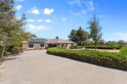 10944 Chelsea, Oak Hills, CA 92344 photo 2