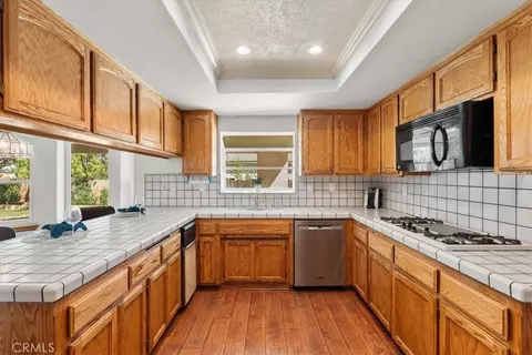 Kitchen - 10944 Chelsea, Oak Hills, CA 92344 photo 1 of 5