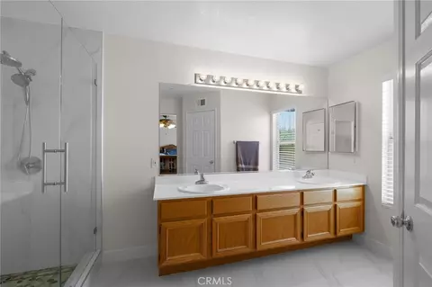 Bath - 7364 Meade Ct, Fontana, CA 92336 photo 1 of 1