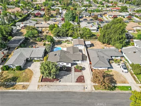 View/Area - 24 S Ash St, Redlands, CA 92373 photo 1 of 2