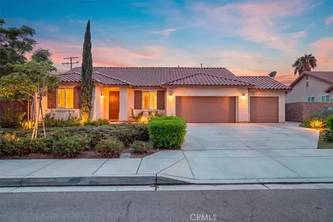 1305 Nicholas Ct, Rialto, CA 92377