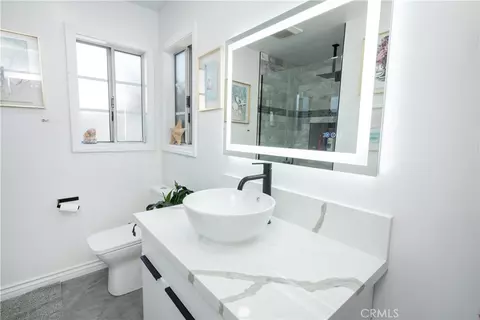 Bath - 7652 Coolgrove, Downey, CA 90240 photo 11 of 11