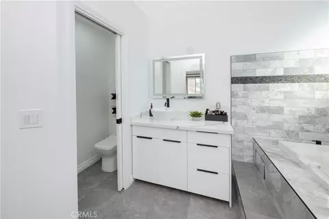 Bath - 7652 Coolgrove, Downey, CA 90240 photo 7 of 11