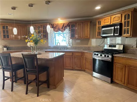 Kitchen - 24237 Seagreen Dr, Diamond Bar, CA 91765 photo 3 of 4