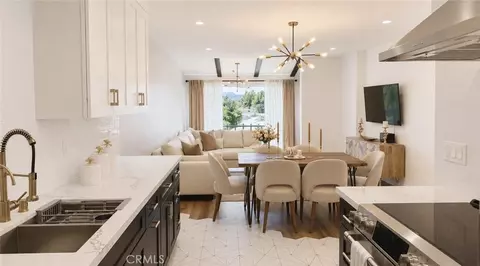 12720 Burbank, Valley Village, CA 91607