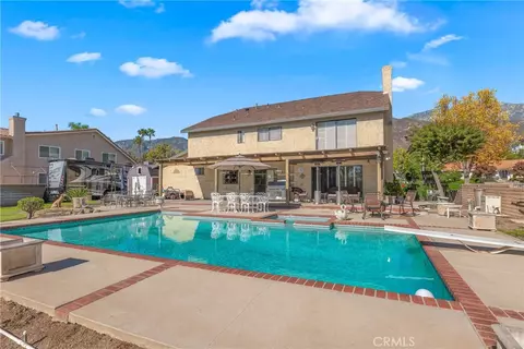Exterior - 320 Browning St, Upland, CA 91784 photo 9 of 11