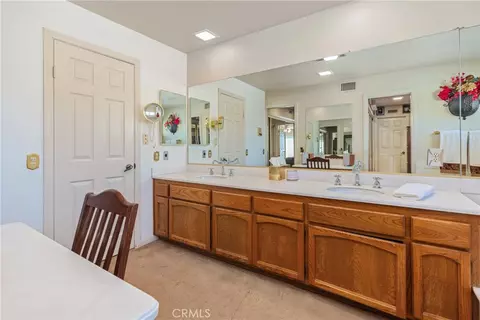 Bath - 320 Browning St, Upland, CA 91784 photo 6 of 6
