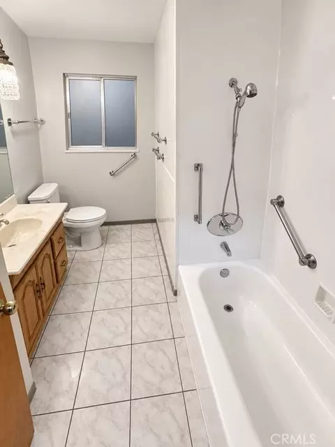 Bath - 706 N Quince, Upland, CA 91786 photo 1 of 3