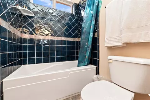 Bath - 7414 3rd, Hesperia, CA 92345 photo 5 of 5
