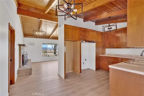 Living - 10274 Merino Ave, Apple Valley, CA 92308 photo 5 of 10