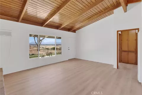 Living - 10274 Merino Ave, Apple Valley, CA 92308 photo 6 of 10
