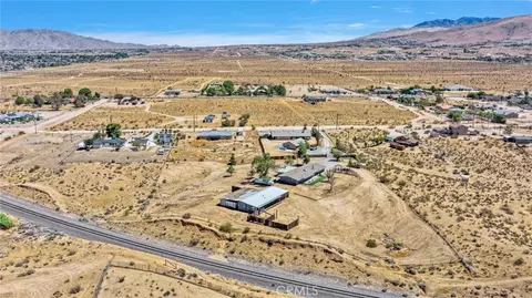 View/Area - 10274 Merino Ave, Apple Valley, CA 92308 photo 5 of 6