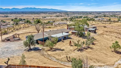 View/Area - 10274 Merino Ave, Apple Valley, CA 92308 photo 2 of 6