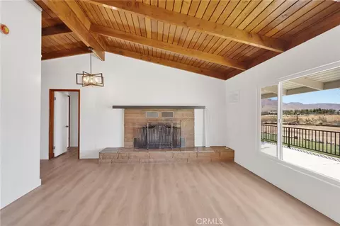 Living - 10274 Merino Ave, Apple Valley, CA 92308 photo 7 of 10