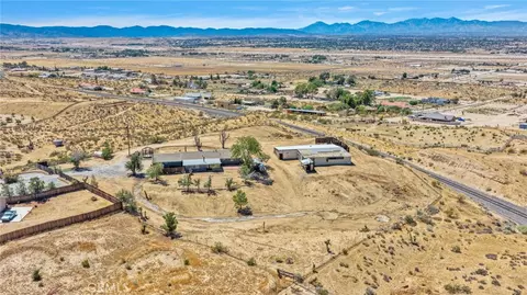 View/Area - 10274 Merino Ave, Apple Valley, CA 92308 photo 3 of 6