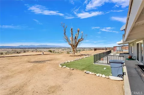 Exterior - 10274 Merino Ave, Apple Valley, CA 92308 photo 8 of 13