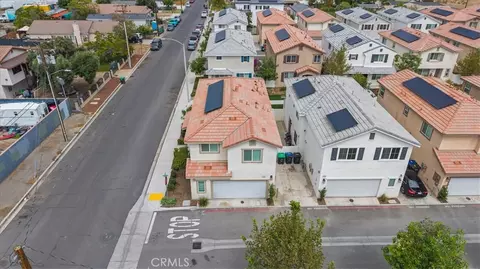 View/Area - 1201 Garnet Ct, Colton, CA 92324 photo 2 of 4
