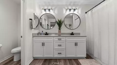 Bath - 1201 Garnet Ct, Colton, CA 92324 photo 1 of 3