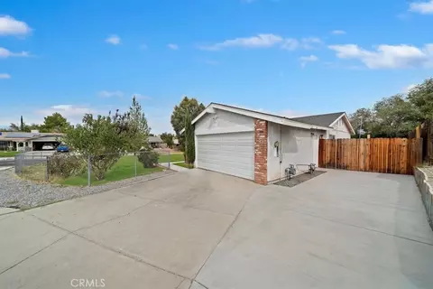 14399 Navarro Ct, Victorville, CA 92395