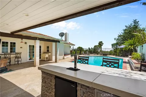 Exterior - 2485 San Mateo Dr, Upland, CA 91784 photo 12 of 14