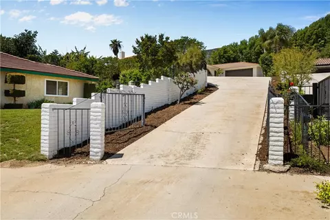 Exterior - 2485 San Mateo Dr, Upland, CA 91784 photo 14 of 14