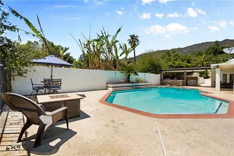 Exterior - 2485 San Mateo Dr, Upland, CA 91784 photo 10 of 14
