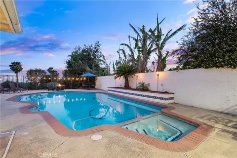 Exterior - 2485 San Mateo Dr, Upland, CA 91784 photo 5 of 14